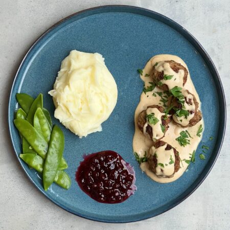 Zweedse gehaktballetjes met veenbessenjam